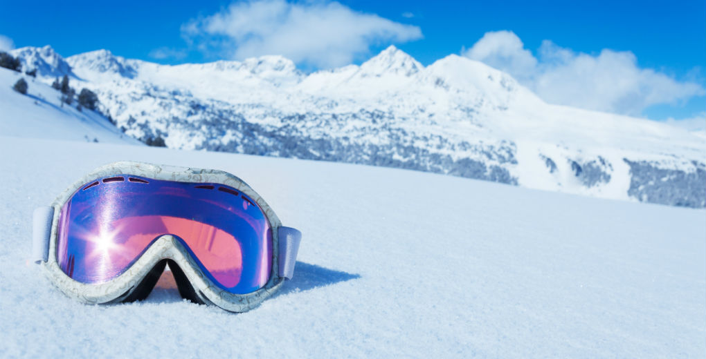 A third of British skiers hit slopes without checking travel cover